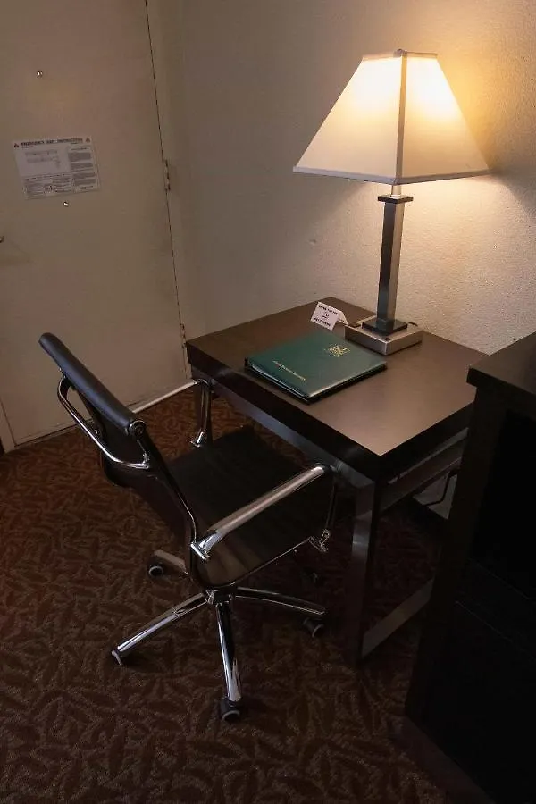 Quality Inn Sacramento Convention Center 2*,